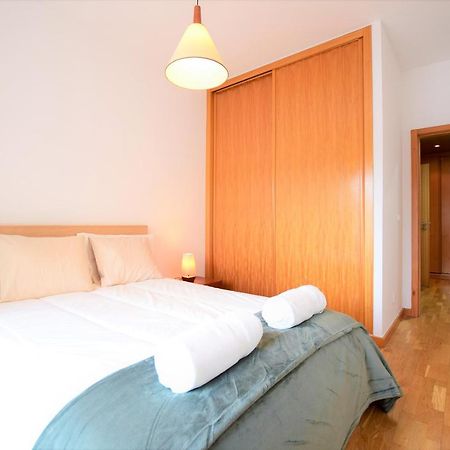 Marina De Albufeira T1 Ate 2 Pax Ou T2 Ate 6 Pax Com Piscina E Vista Marina Apartment Екстериор снимка