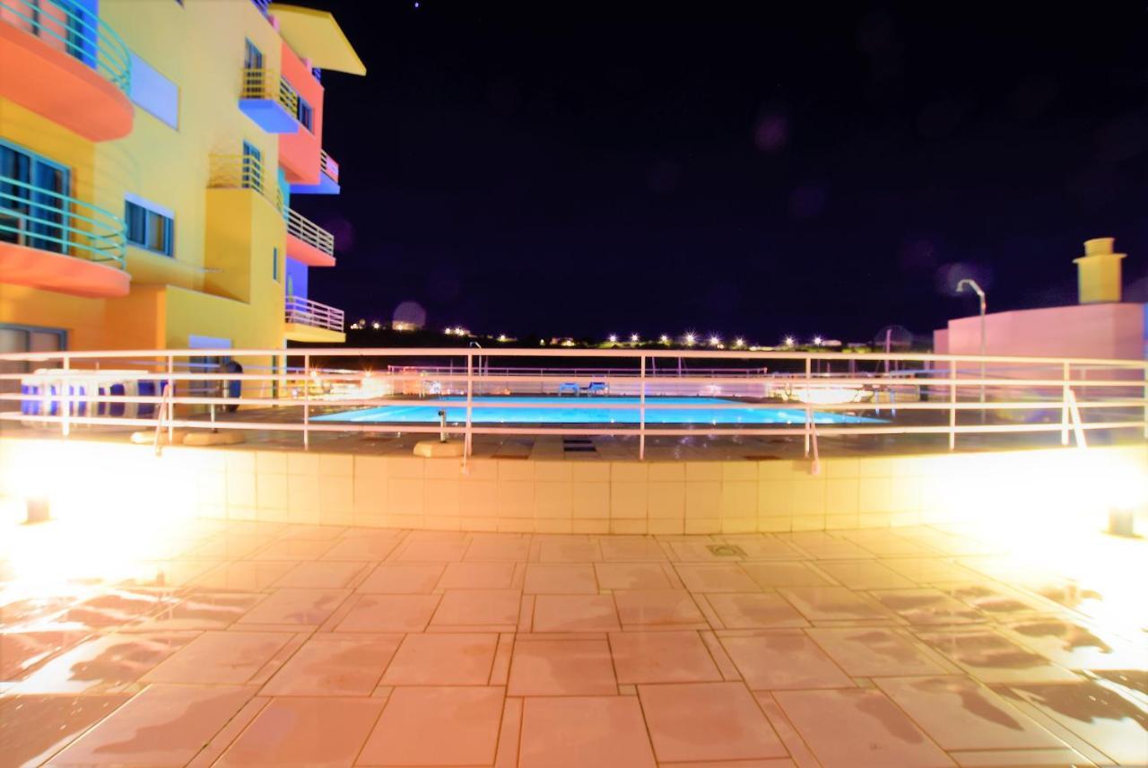 Marina De Albufeira T1 Ate 2 Pax Ou T2 Ate 6 Pax Com Piscina E Vista Marina Apartment Екстериор снимка